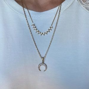 Delicate gold necklace
